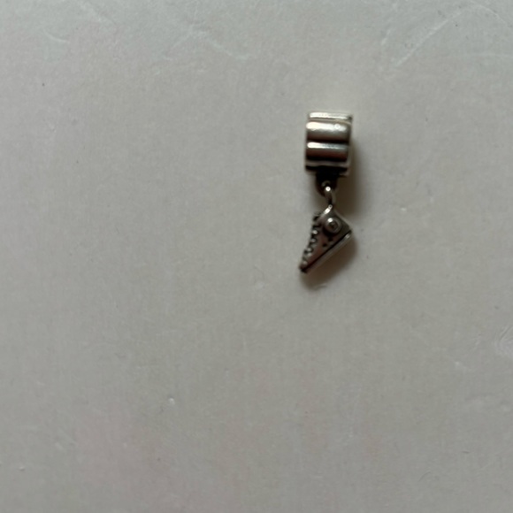 Pandora Sneaker Charm - Picture 4 of 6